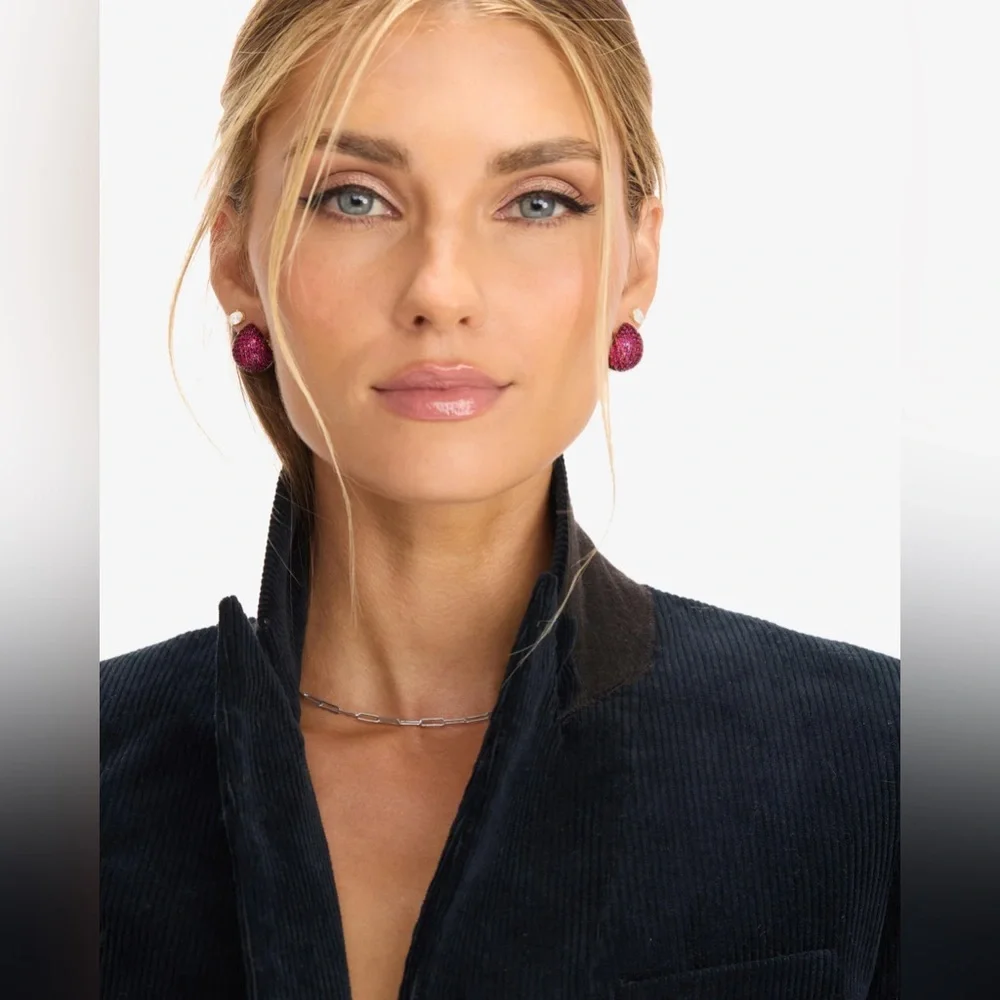 Norah Pavé Earrings
Gold|Ruby
Original price $95 - Picture 2 of 4